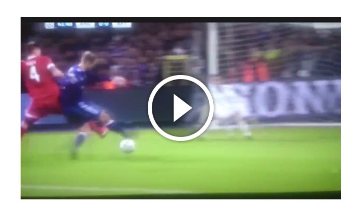 Teodorcczyk marnuje sytuację z Bayernem! [VIDEO]
